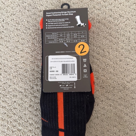 Nike Elite Cushioned Basketball Socks - Black and Orange - Picture 2 of 2
